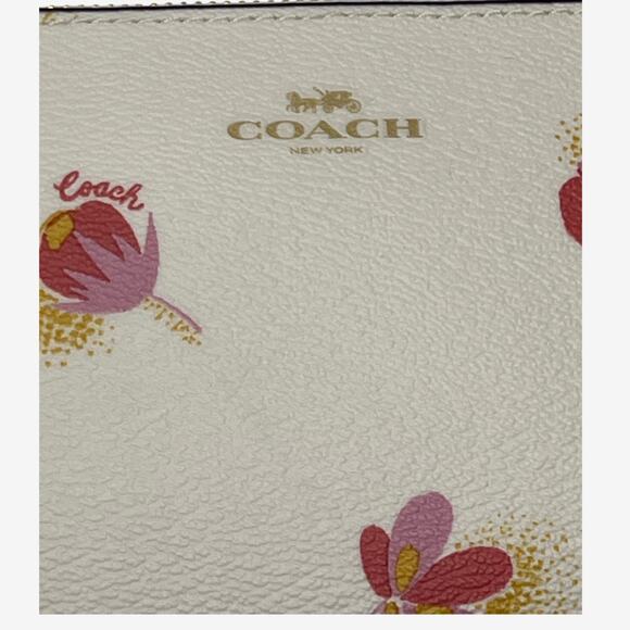 Coach Floral Print Corner Zip Wristlet In Ivory Leather With Pink Flowers - Picture 2 of 13